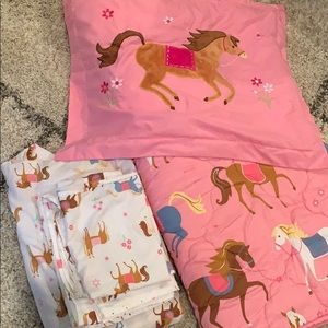Twin Size Horse Bedding